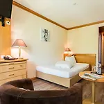 Hotel Quellenhof 3*