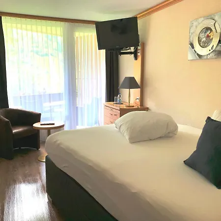 Hotell Quellenhof 3*