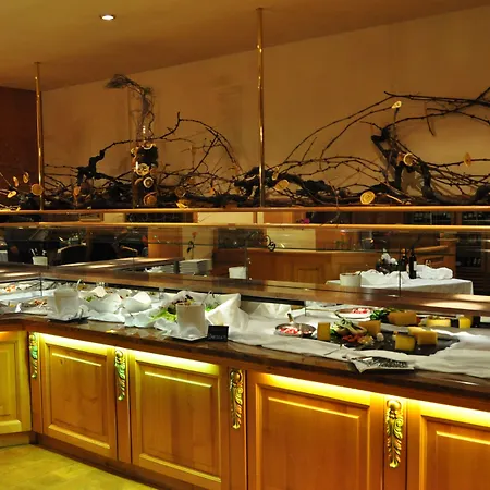 Hotel Quellenhof Loèche-les-Bains