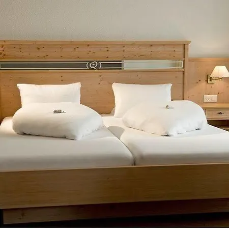Quellenhof Otel 3*