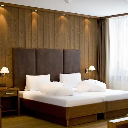 Quellenhof Hotel 3*