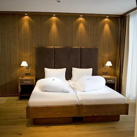 Otel Quellenhof 3*