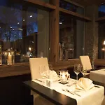 Hotel Quellenhof 3*