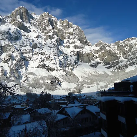 Quellenhof Otel Leukerbad